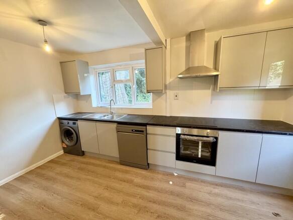 50 Foxburrows Ave...