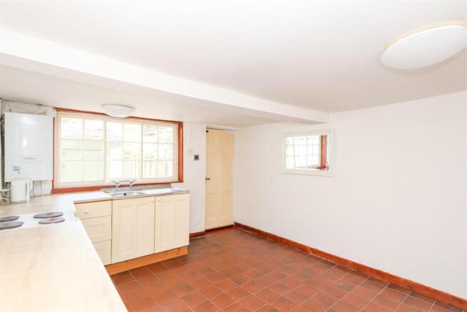 2 bed Terraced for sale Image 8