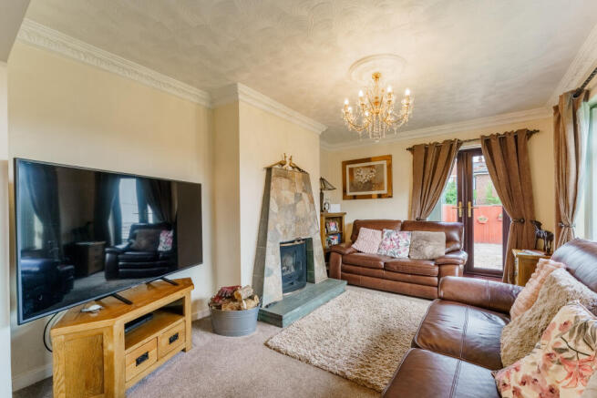2 bed Detached Bungalow for sale Image 4