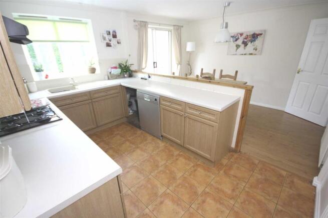 KITCHEN/ DINER