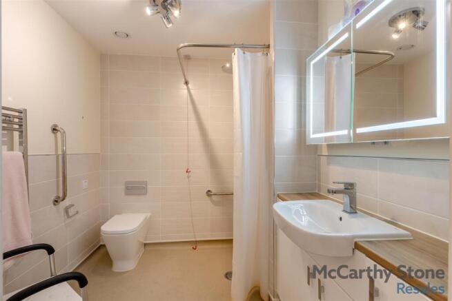 2 bed Apartment for sale Image 10