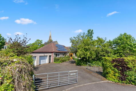 Gruinard, 9 Burngrange Court, West Calder, West Lothian, EH55 8HA