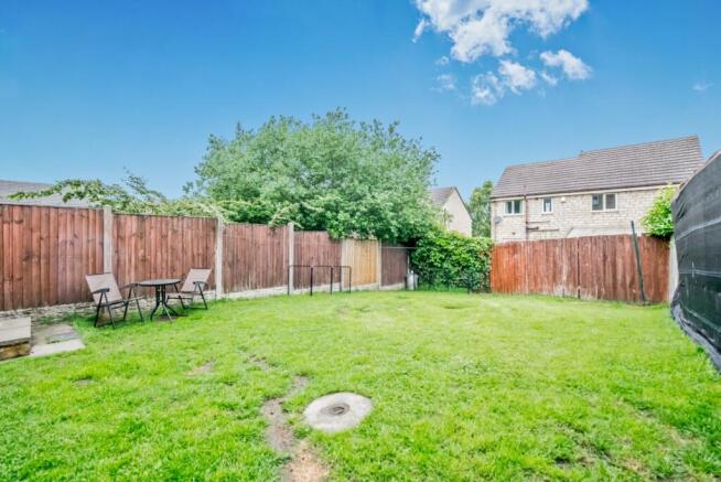 2 bed Semi-Detached for sale Image 10