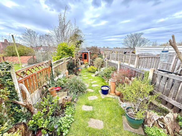 3 bed Terraced for sale Image 10