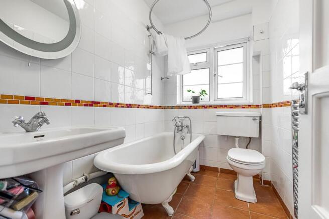 Bathroom.jpg