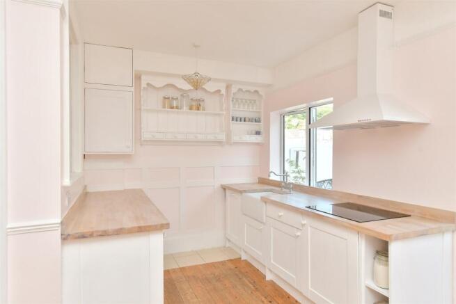 Kitchen/ Dining Area