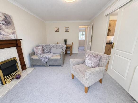 Lounge / Dining Room