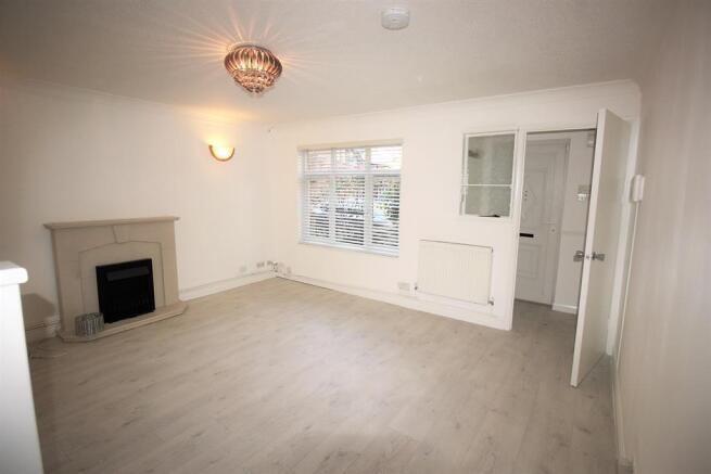 Lounge Reverse Image