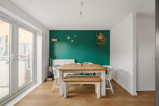 Worrall Drive-05.jpg