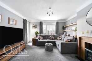 15, Hart House, Tulse Hill, London SW2 3DA