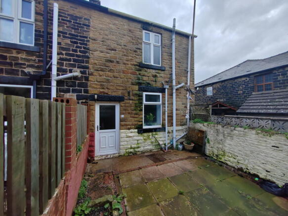 2 bed End of Terrace to rent Image 10