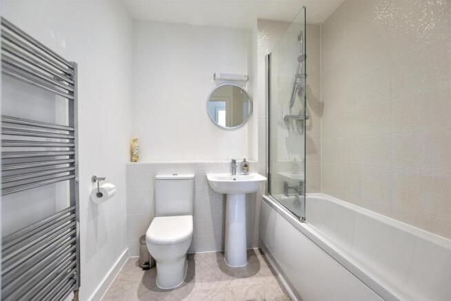 Bathroom.jpg