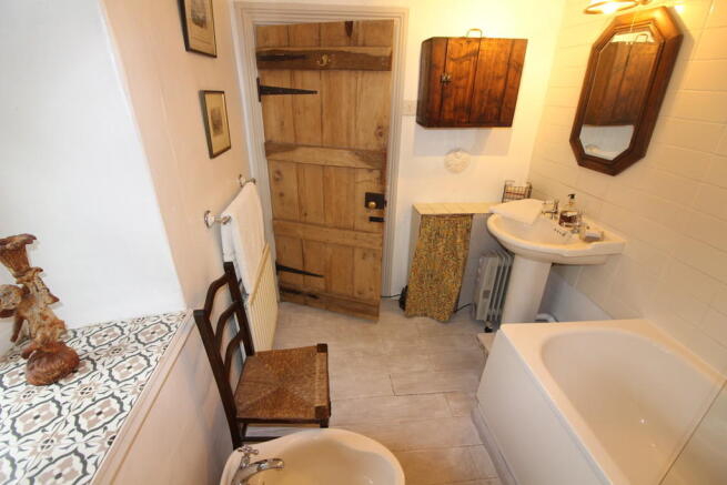 Photo 12