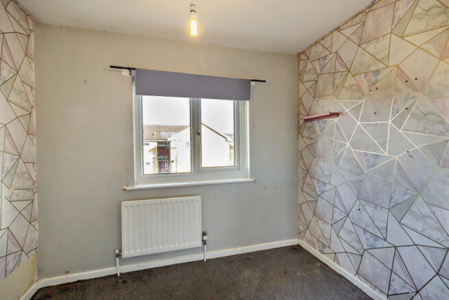 3 bed Terraced to rent Image 6