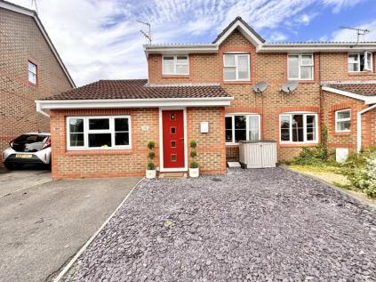 St. Annes Crescent, Undy, Caldicot, Mon. NP26 3PL