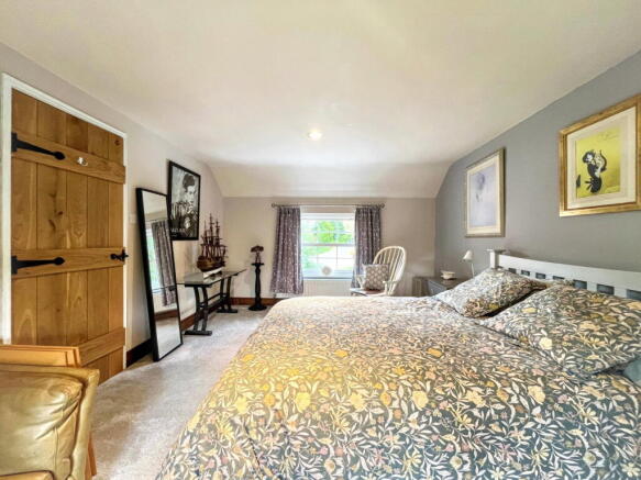 3 bed Cottage for sale Image 11