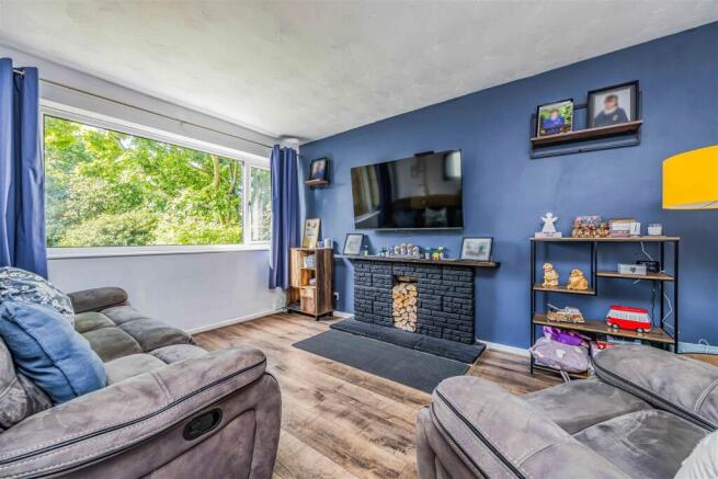 22 Sutton Road, Waterlooville-Small-PorticoMarketi