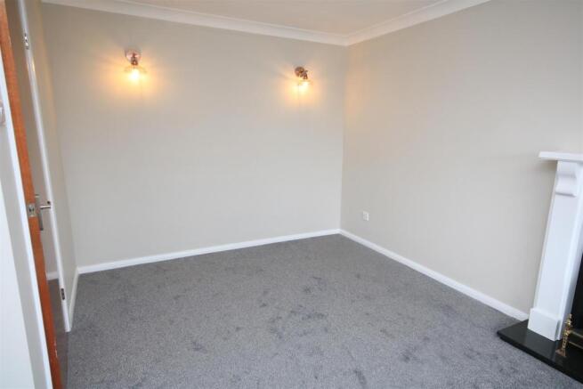 OPEN PLAN LIVING ROOM