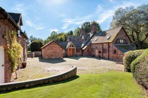Fairfield Cottage, Warrington Road, Great Budworth, Northwich CW9 6HB