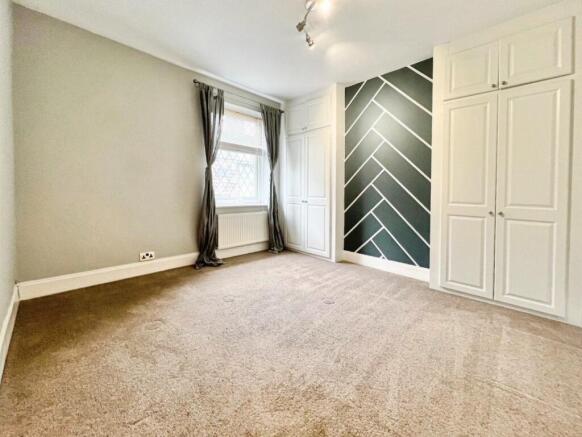 2 bed Semi-Detached to rent Image 12