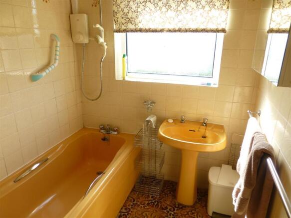 Photo 8