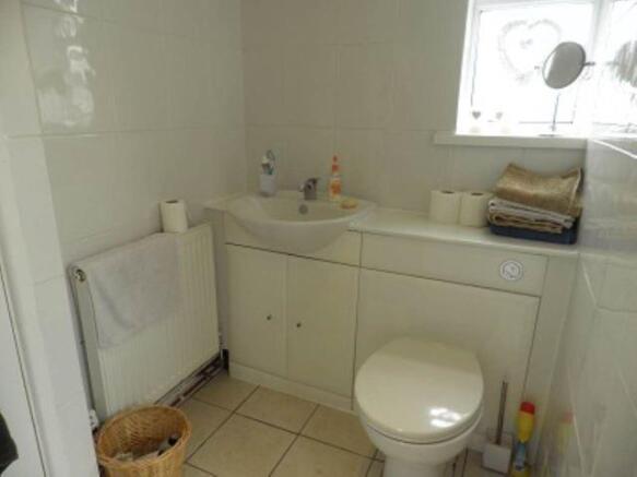 SHOWER ROOM