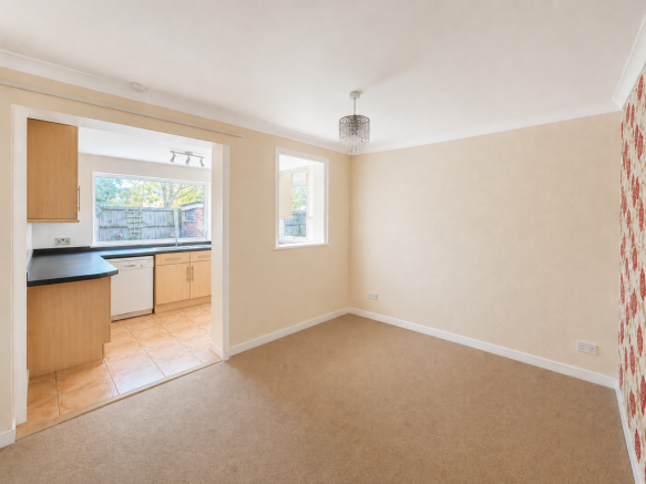 2 bed Semi-Detached for sale Image 5