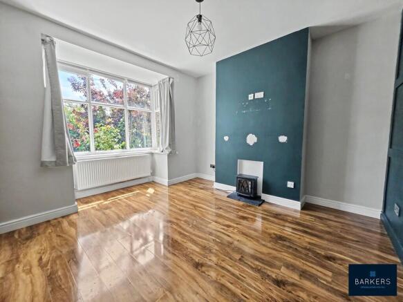 3 bed Semi-Detached for sale Image 6