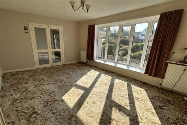 3 bed Bungalow for sale Image 4