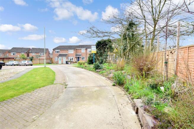 Driveway/Parking
