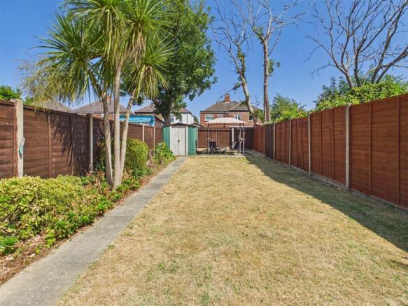 2 bed Semi-Detached for sale Image 11