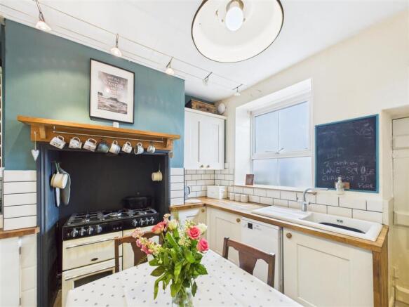 3 bed Terraced for sale Image 10