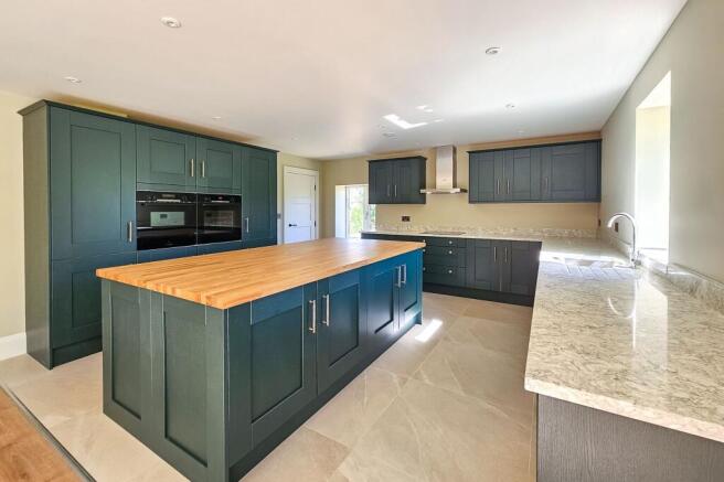 4 bed Village House for sale Image 10