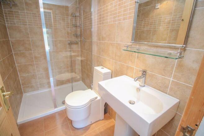 En-Suite 1