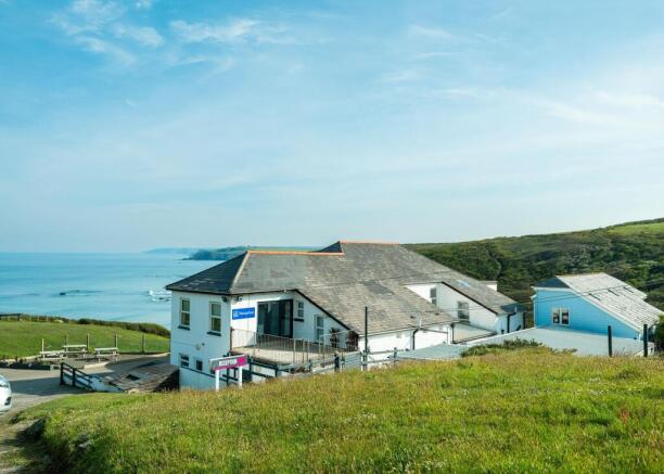 66d5d0f64b816_Adventure-2