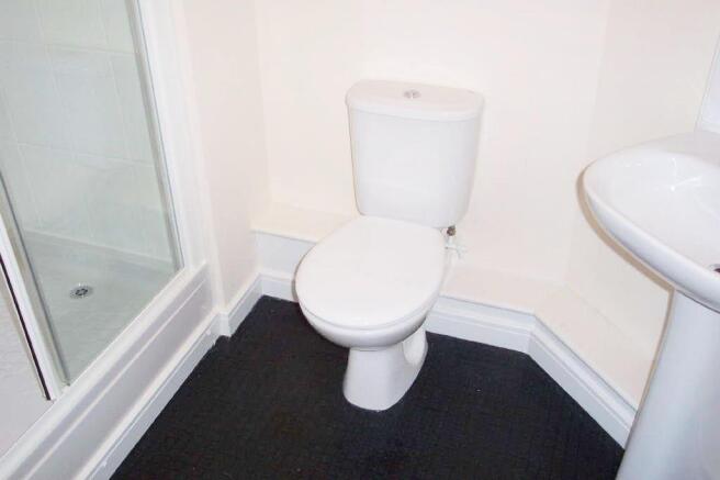 ENSUITE SHOWER ROOM