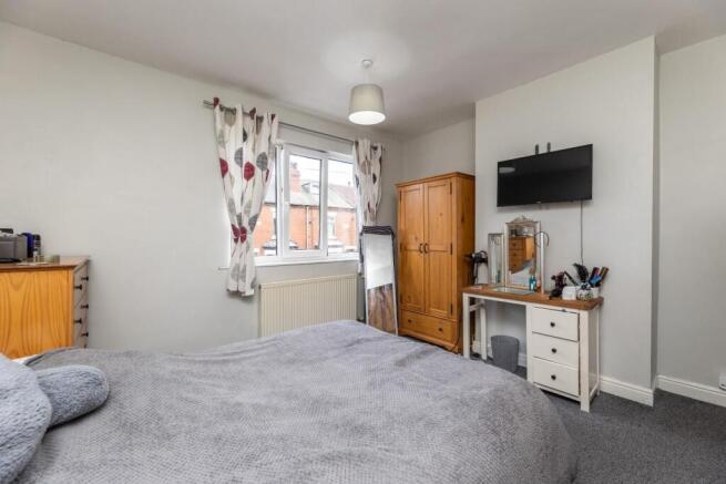 3 bed Terraced for sale Image 11
