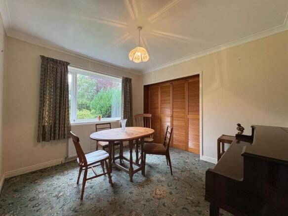 3 bed Detached Bungalow for sale Image 4