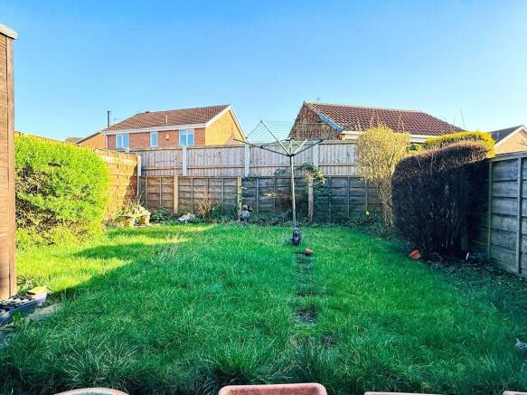 2 bed Semi-Detached for sale Image 8