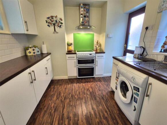 Shelfield Close, MOUNT NOD, Coventry, CV5 photo 4