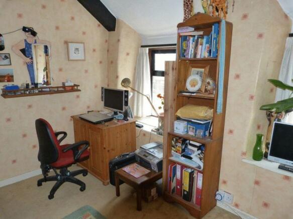 Photo 12