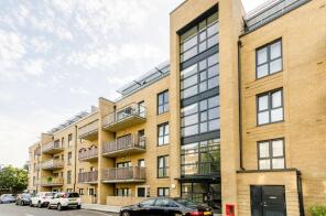 18, Monmouth Court, Coopers Road, London SE1 5YA