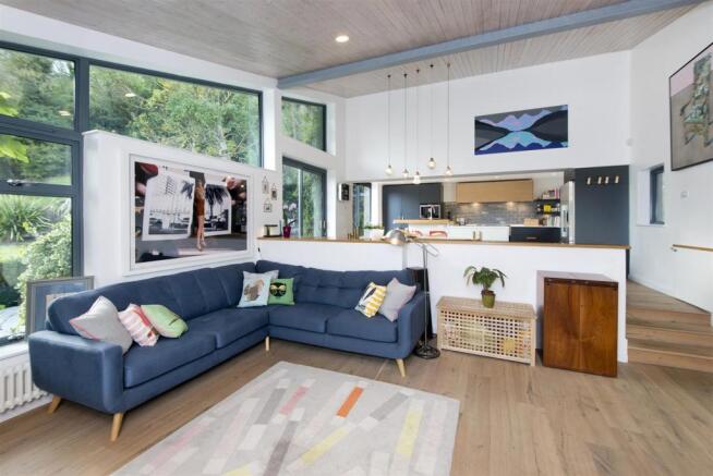 reception-kitchen.jpg
