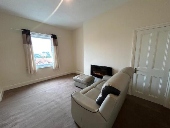 1 bed Apartment to rent Image 8