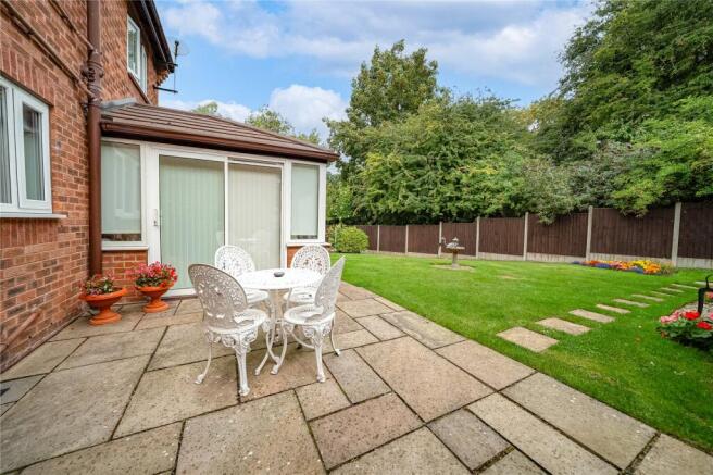 4 bed Detached for sale Image 12