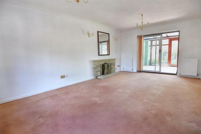 Sitting/Dining Room