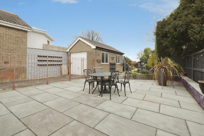 2 bed Detached Bungalow for sale Image 12