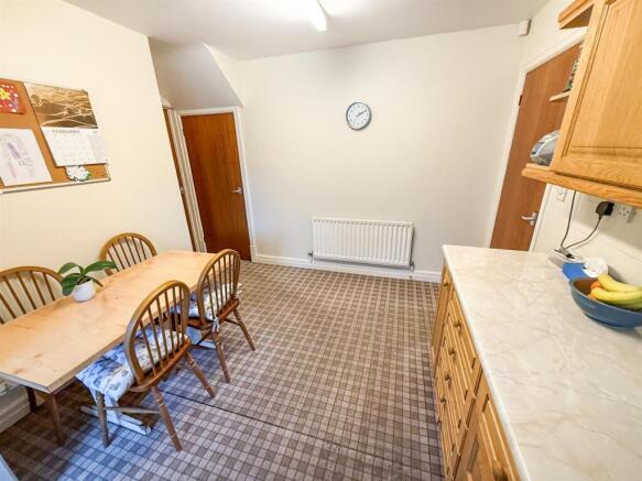 Kitchen Additional Photograph