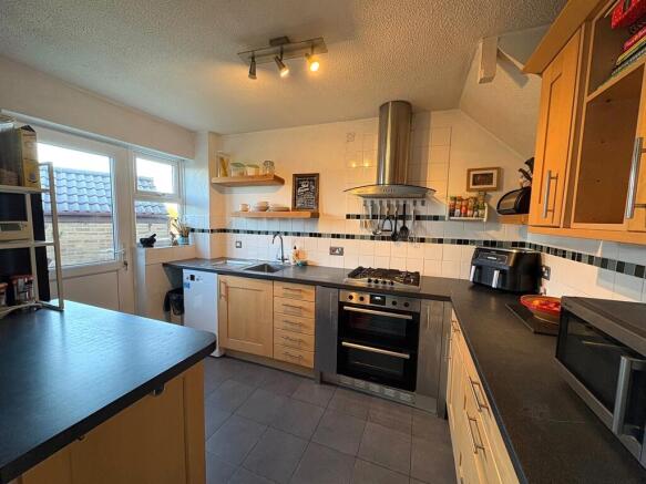 Gronau Close, Honiton photo 2