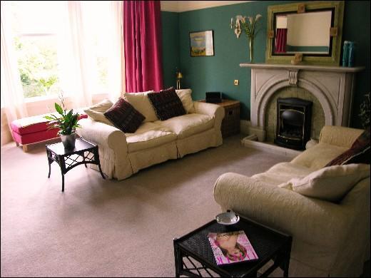 FORMAL LOUNGE